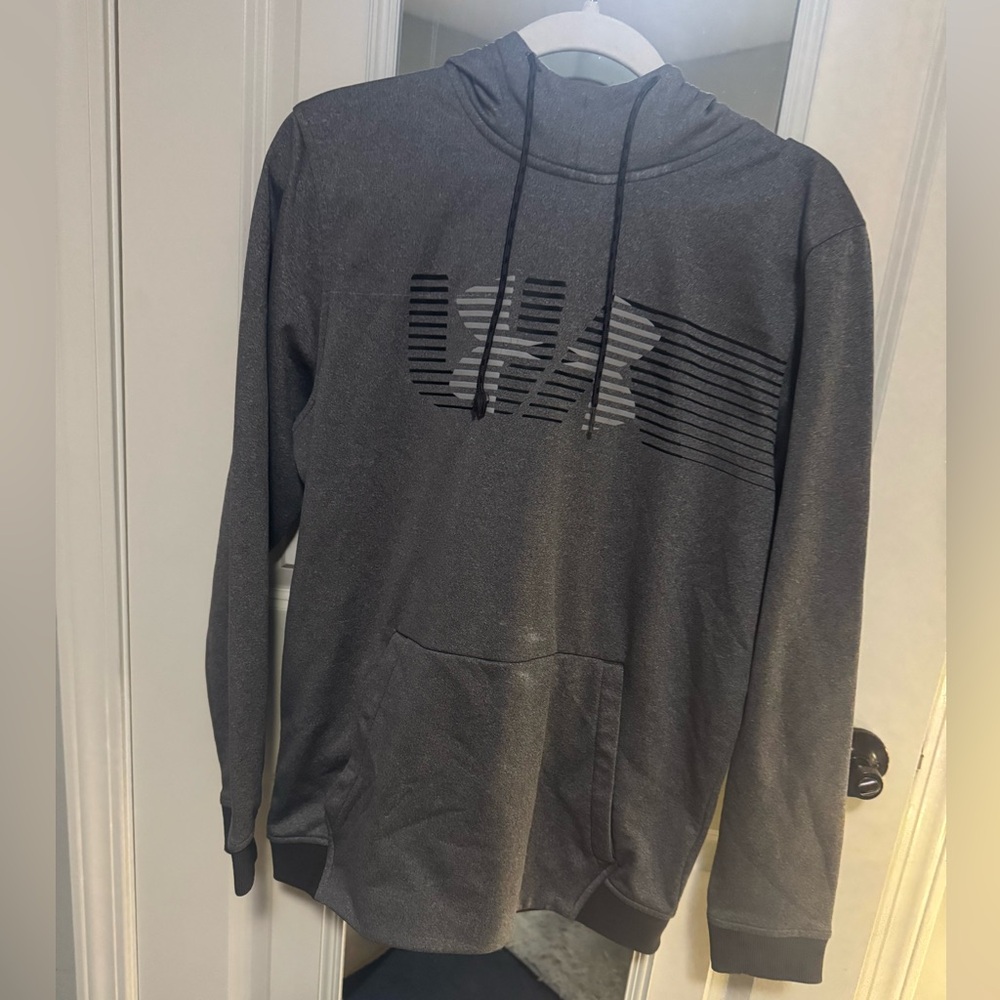 Men’s Under Armour cold gear hoodie